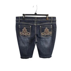 Vintage Y2K No Boundaries Bermuda Shorts Frayed Hem Blue  Denim Juniors 17‎